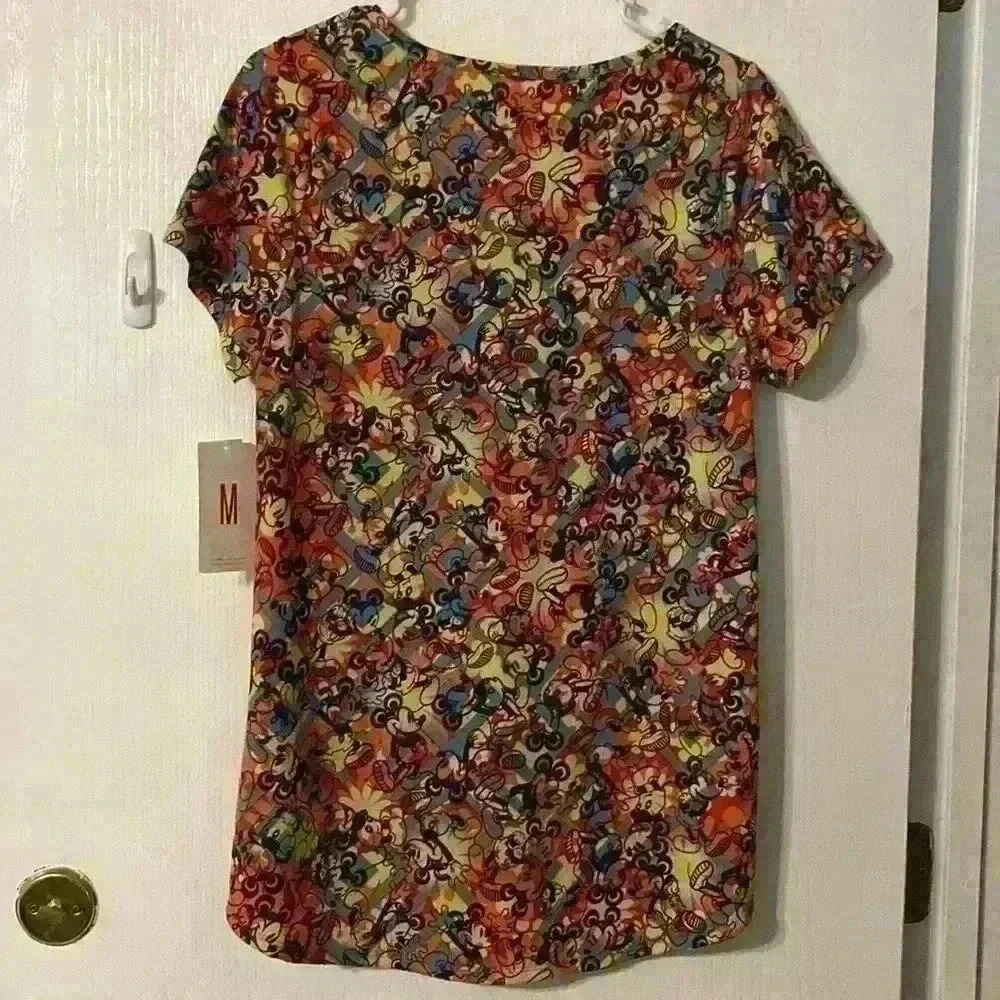 ❤️ 3/$15 New with Tags Size Medium Disney Mickey Mouse Classic T-Shirt - Picture 7 of 7